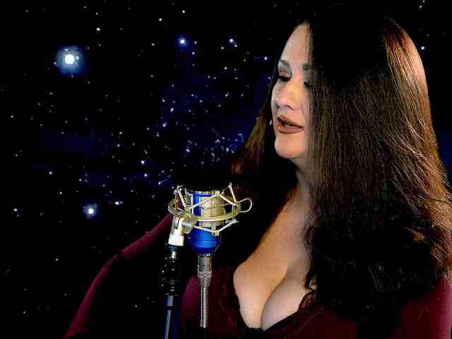 Meskhimusic webcam