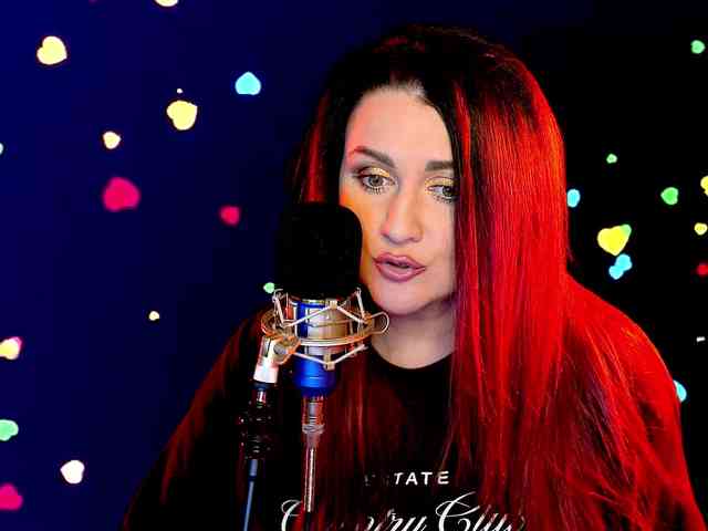Meskhimusic webcam