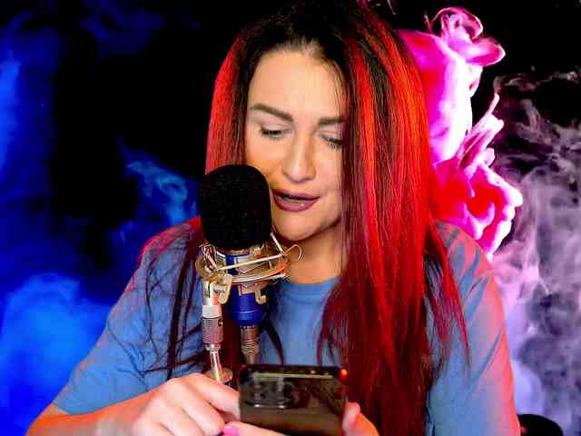 Meskhimusic webcam