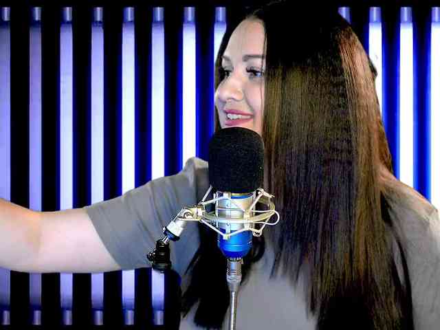 Meskhimusic webcam