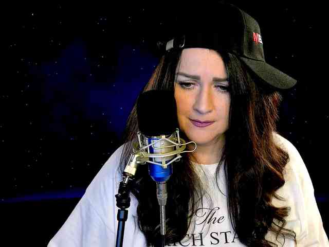 Meskhimusic webcam