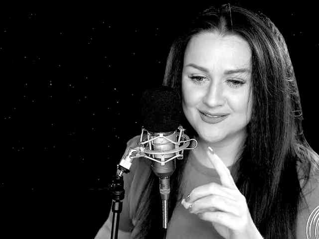 Meskhimusic webcam