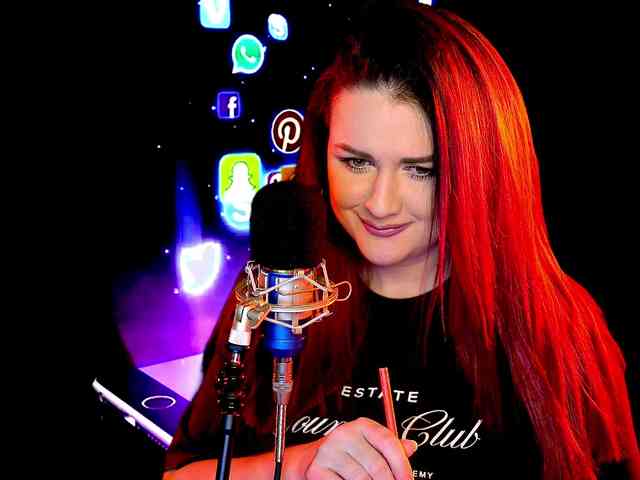 Meskhimusic webcam