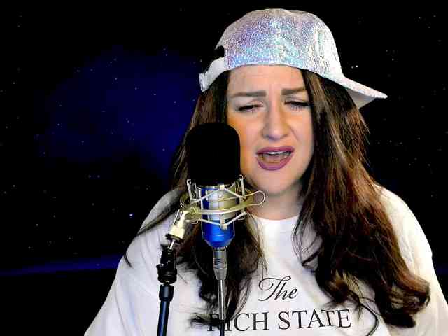 Meskhimusic webcam