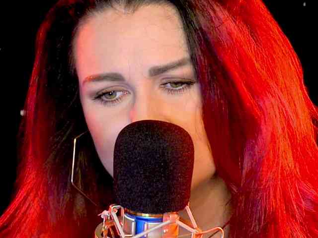 Meskhimusic webcam
