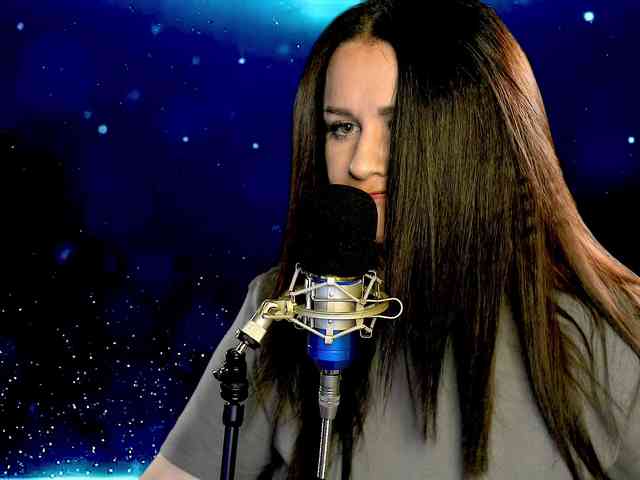 Meskhimusic webcam