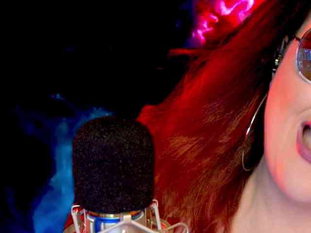 Meskhimusic webcam