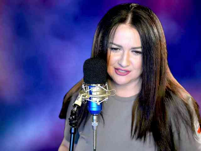 Meskhimusic webcam