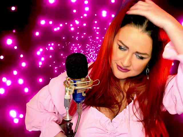 Meskhimusic webcam