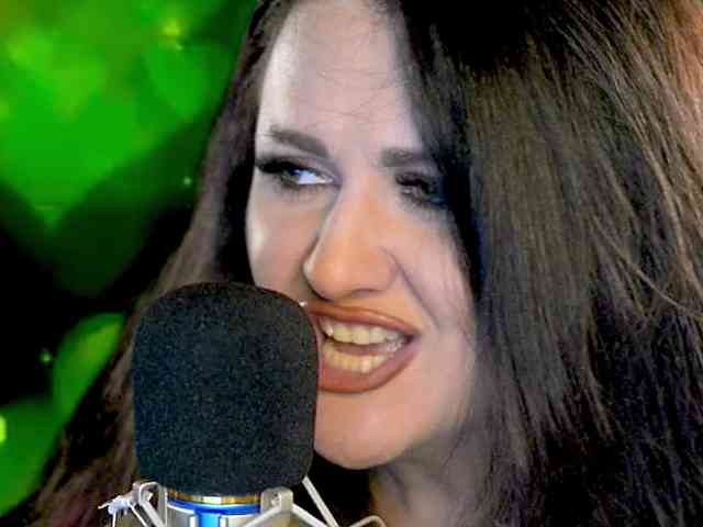 Meskhimusic webcam