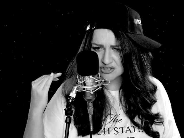 Meskhimusic webcam