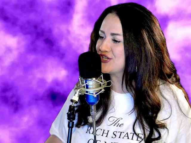 Meskhimusic webcam