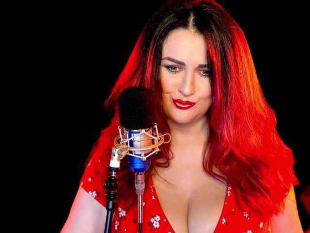 Meskhimusic webcam
