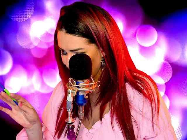 Meskhimusic webcam