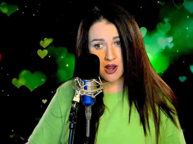Meskhimusic webcam