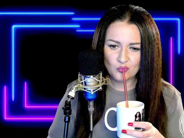 Meskhimusic webcam