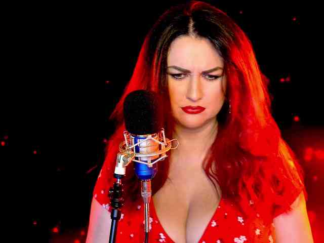 Meskhimusic webcam