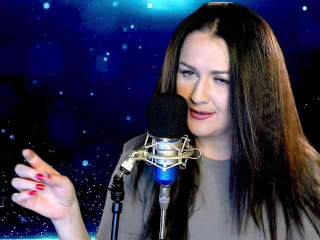 Meskhimusic webcam