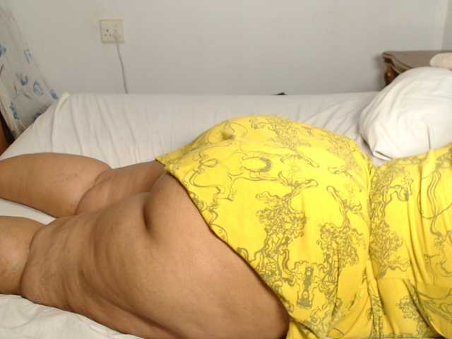 hotchocolateh live cam on BongaCams