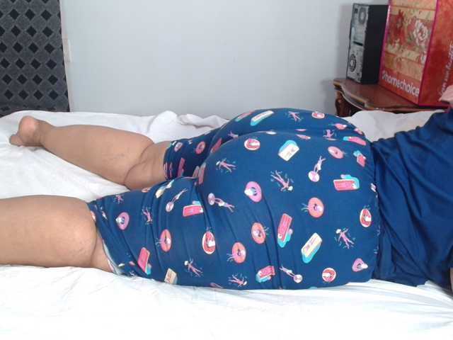 hotchocolateh live cam on BongaCams