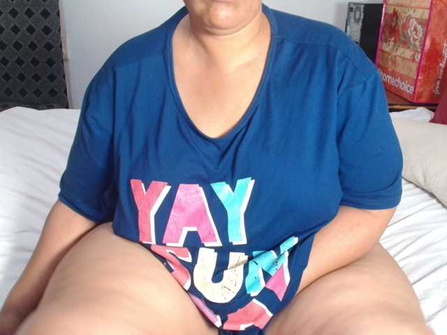 hotchocolateh live cam on BongaCams
