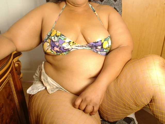 hotchocolateh live cam on BongaCams