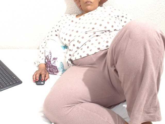 hotchocolateh live cam on BongaCams