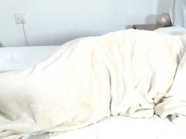hotchocolateh live cam preview