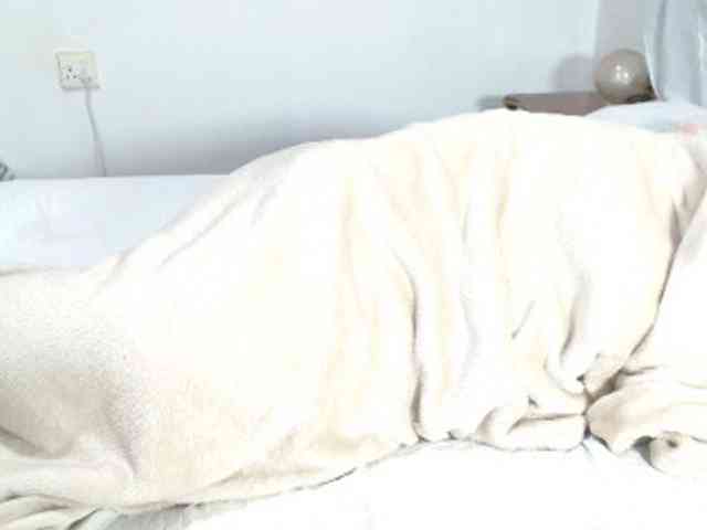 hotchocolateh's webcam live show