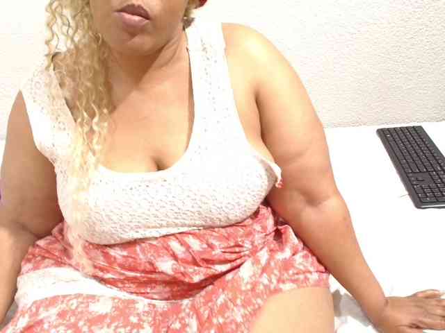 hotchocolateh webcam
