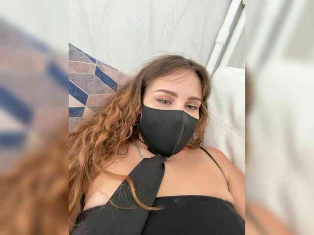 SinfulTyan webcam