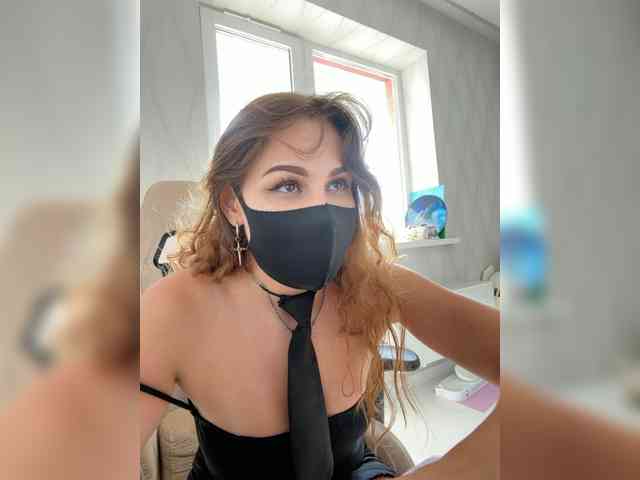 SinfulTyan webcam