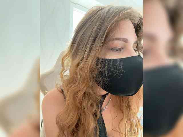 SinfulTyan webcam