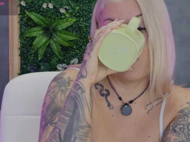 AlissaVox live cam on BongaCams