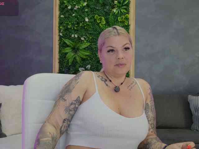 AlissaVox Sex Cam Show