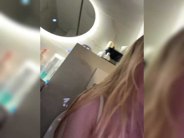 Likachkaa's BongaCams show and profile