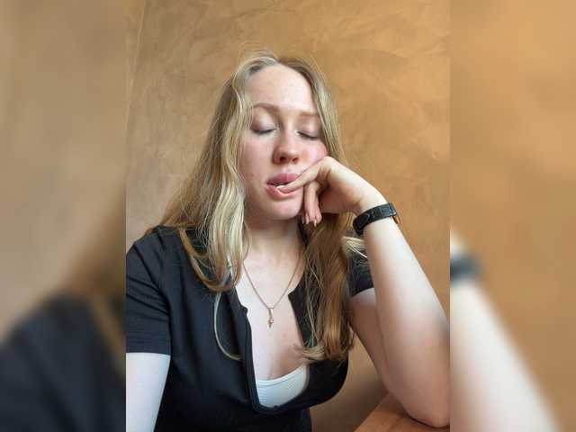 Likachkaa live cam