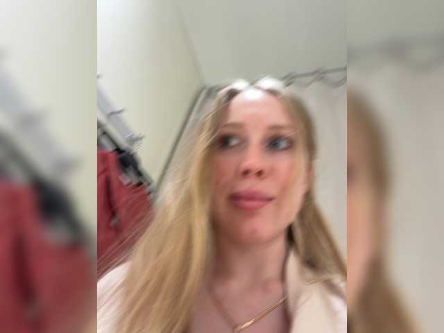 LiiBaby live webcam show