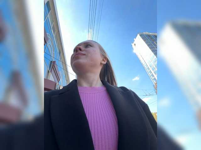 Likachkaa's BongaCams show and profile