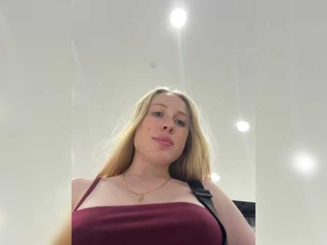 Likachkaa live webcam show