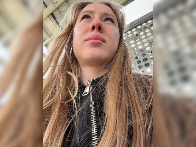 Likachkaa's BongaCams show and profile