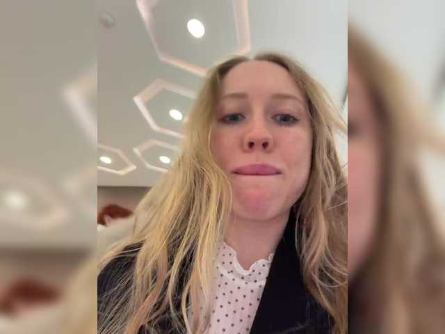 Likachkaa's BongaCams show and profile