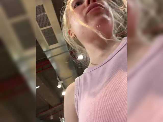 Likachkaa live webcam show