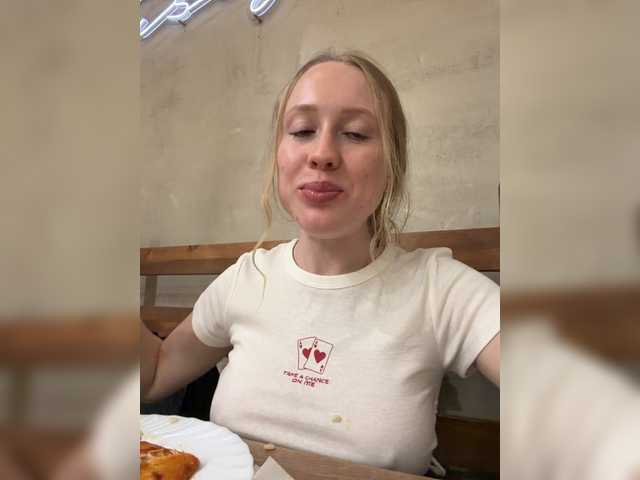 Likachkaa live cam on UnifiedCams