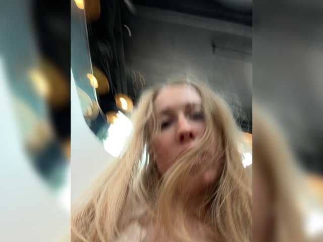 LiiBaby live webcam show