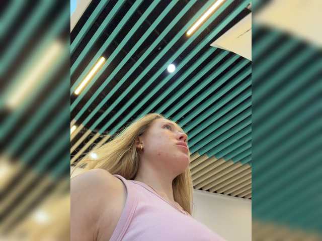 Likachkaa live webcam show