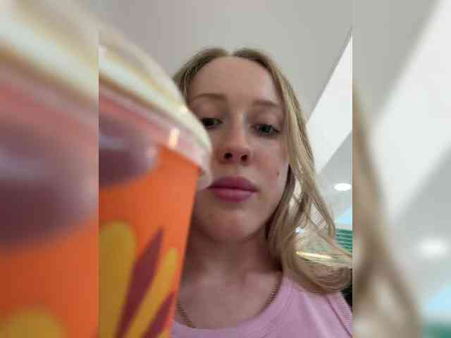 Likachkaa Sex Cam Show