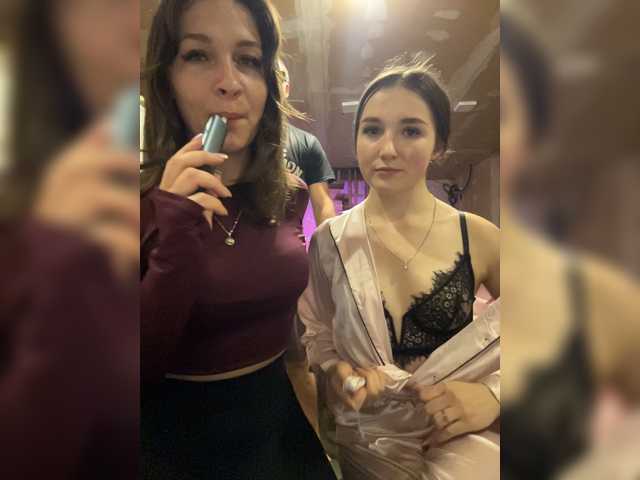 AHaHac_HaxpeH_B_yHuTa3 — live couple cam