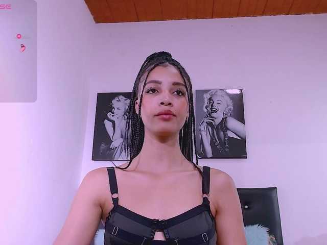 Isabel-hot live cam on BongaCams