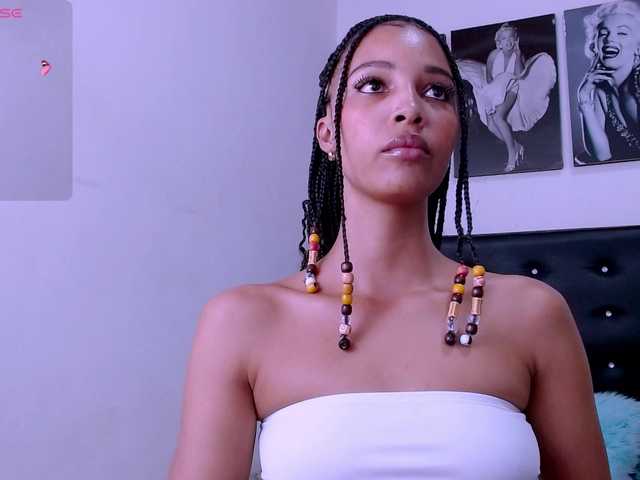 Isabel-hot live cam on BongaCams